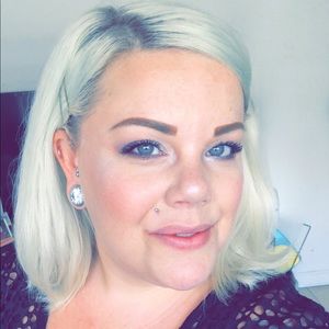 Meet your Posher, Cassilly